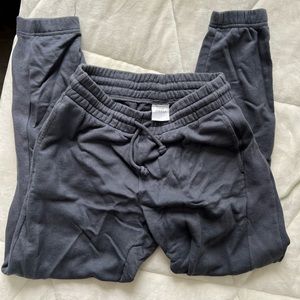 Aritzia TNA airy AF fleece sweatpants